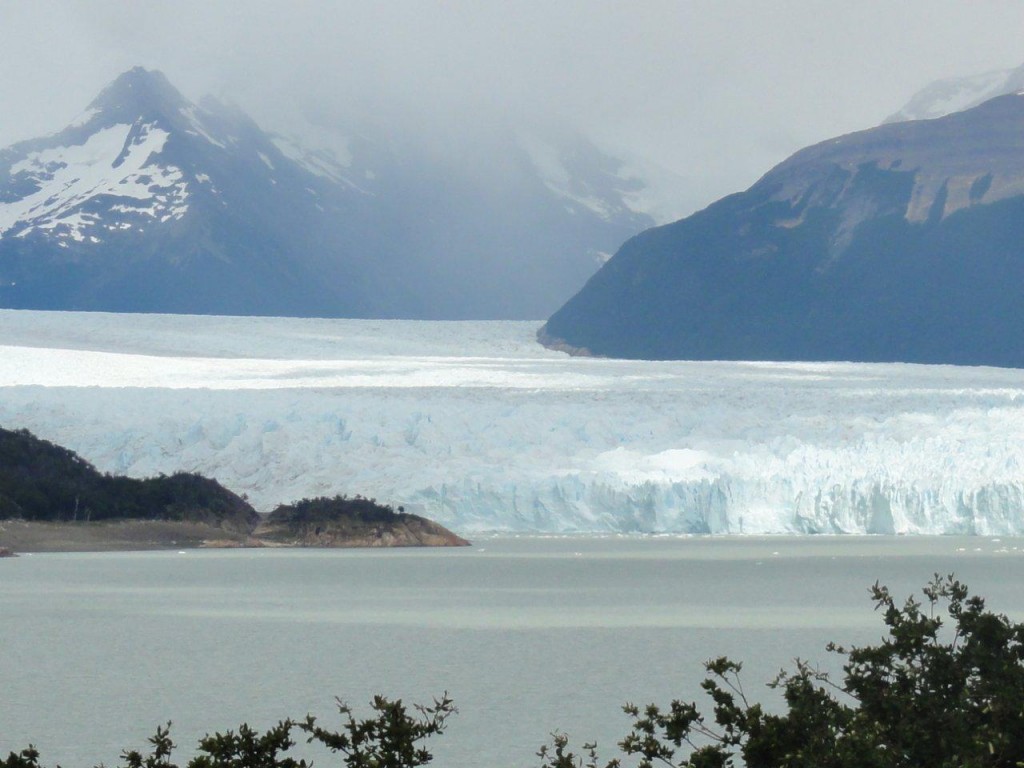 le glacier vu au loin-1