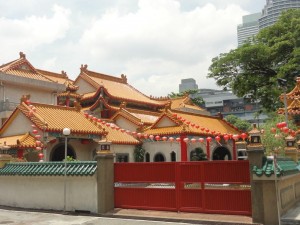 un joli temple chinois sur mon trajet